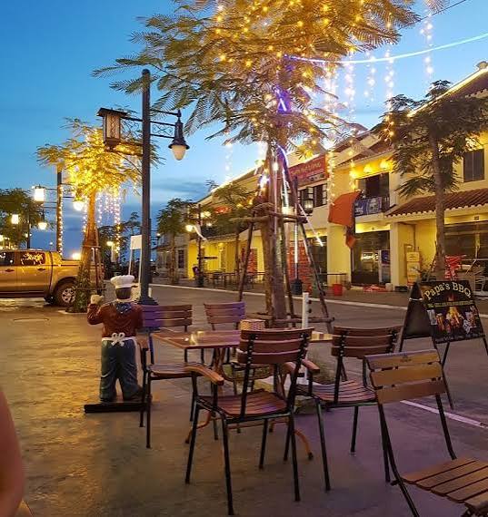 Ảnh minh họa 2: Vi Vu cùng Hoàn gợi ý Papa's BBQ: ăn gì, đi thế nào?