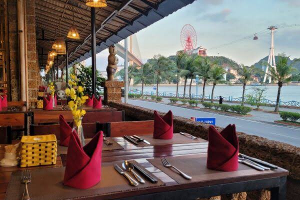 Ảnh minh họa 2: Buffet Sen Á Đông Hạ Long: địa chỉ, món nên thử và kinh nghiệm đi ăn