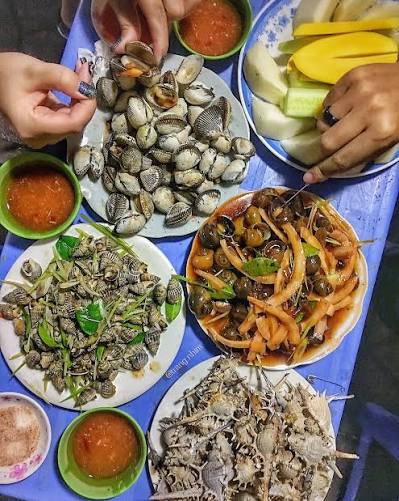 Ảnh minh họa 2: Ăn gì ở Hạ Long? Ghé Ốc Sơn Béo để thử quán ốc gần bãi tắm Hòn Gai